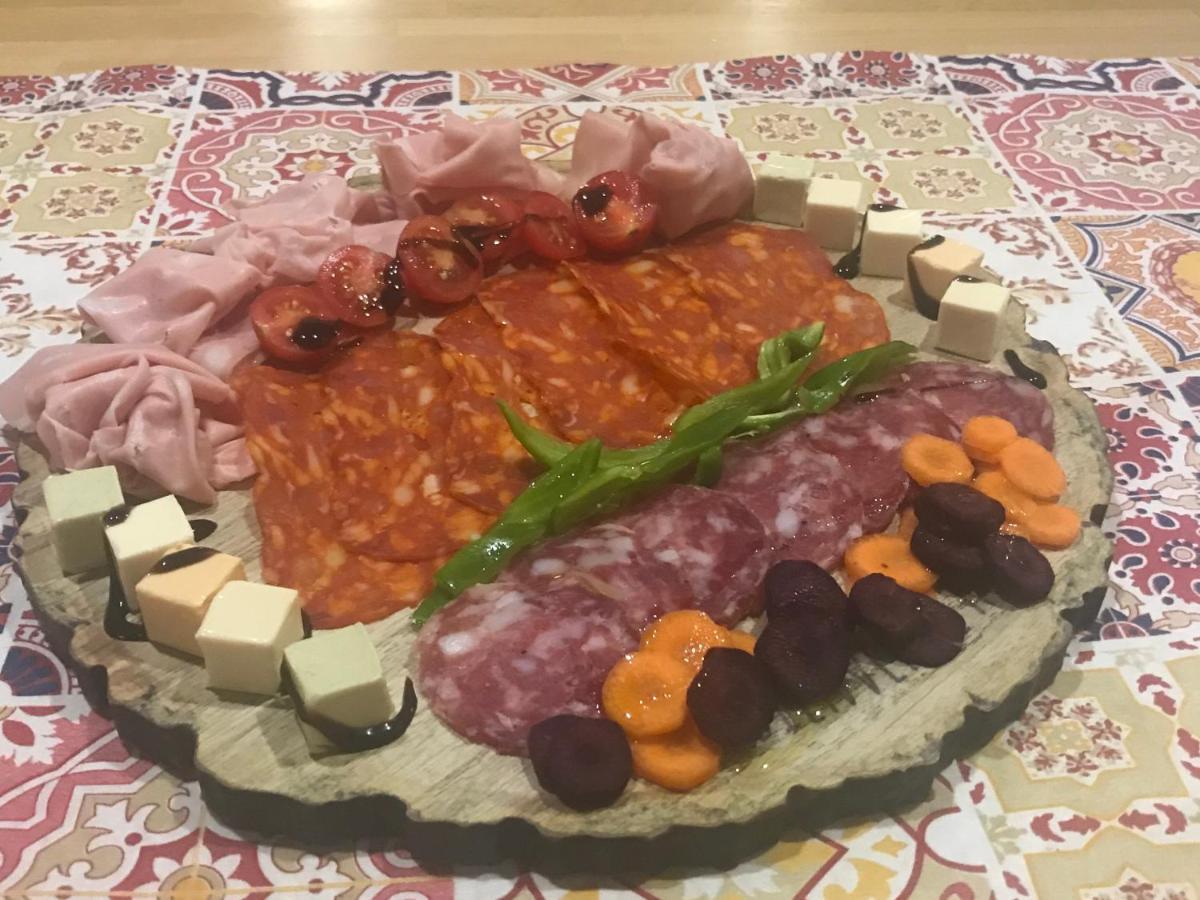 Pizzicalaluna Пианоро Екстериор снимка