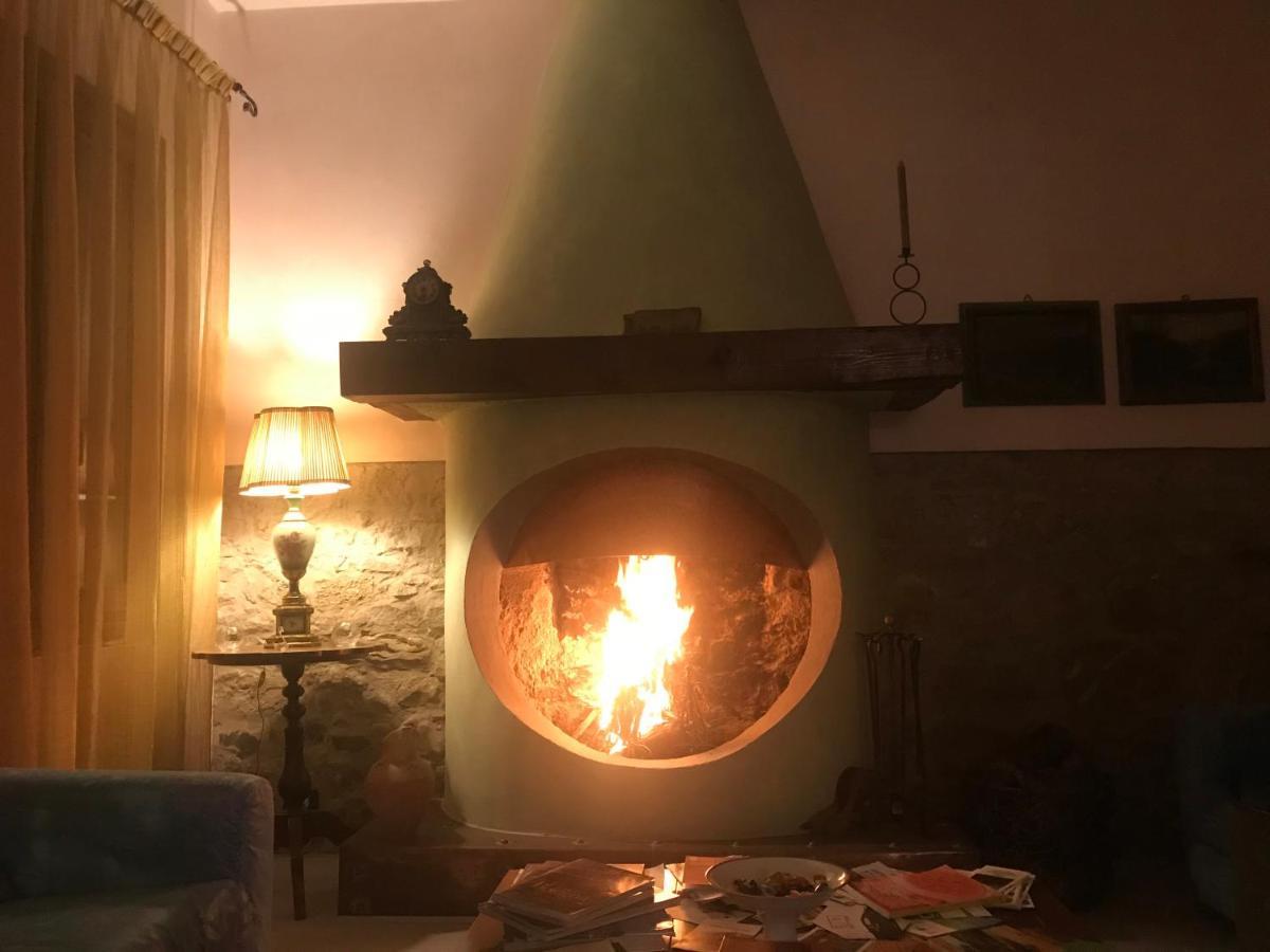 Pizzicalaluna Пианоро Екстериор снимка